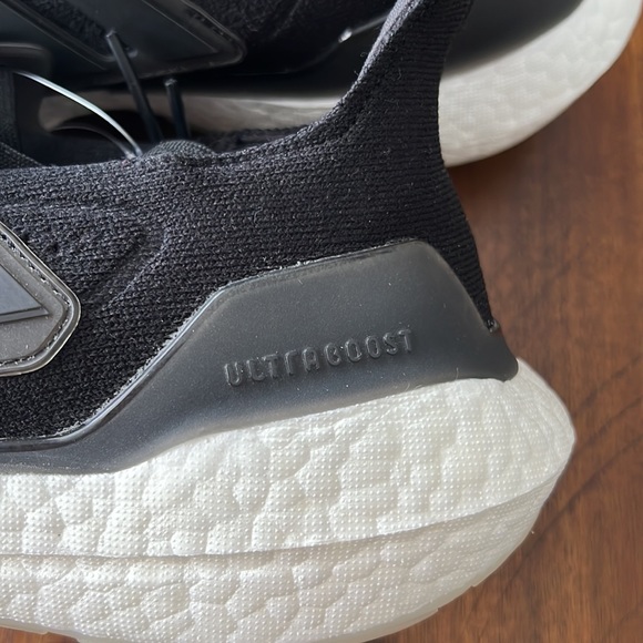 Adidas Ultraboost 21 Running Course a Pied FU0378 Black / White US 8 - Picture 4 of 10
